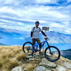 Meet your Posher, Collin